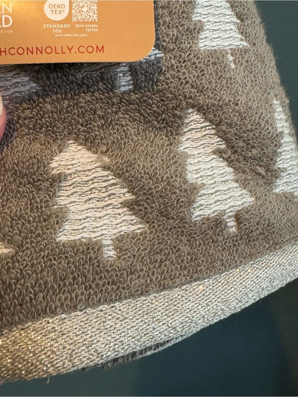 NWT Deborah Connolly 2 Pc. Hand Towels Set Gray Christmas Tree🌲